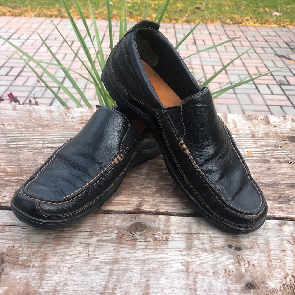 Cole Hann black slip-on loafer tucker Dress shoes